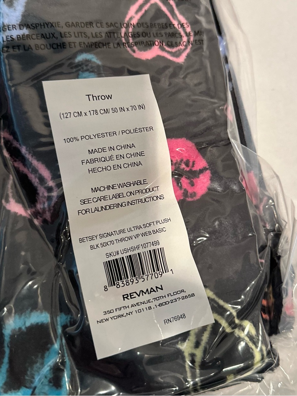Betsey Johnson NWT Halloween Skull Signature 50 X 70 Throw - Picture 3 of 5